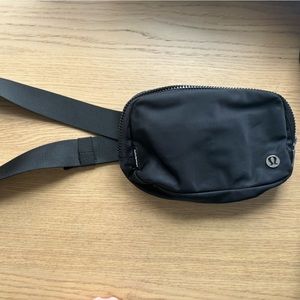 Belt bag lululemon